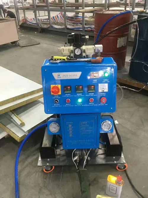 湖南保溫噴涂聚氨酯設(shè)備(圖1) 聚氨酯噴涂材料施工設(shè)備